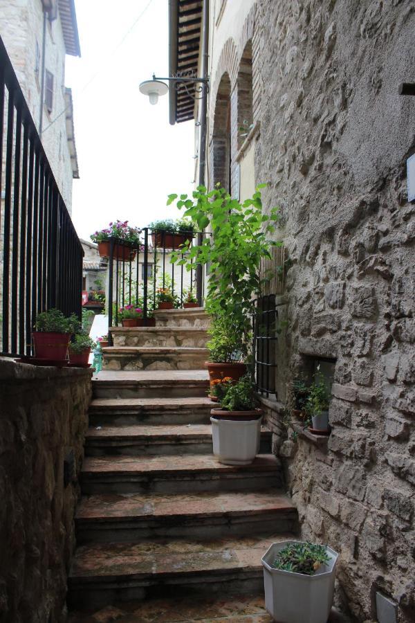 Il Castello Sul Lago Arrone ภายนอก รูปภาพ